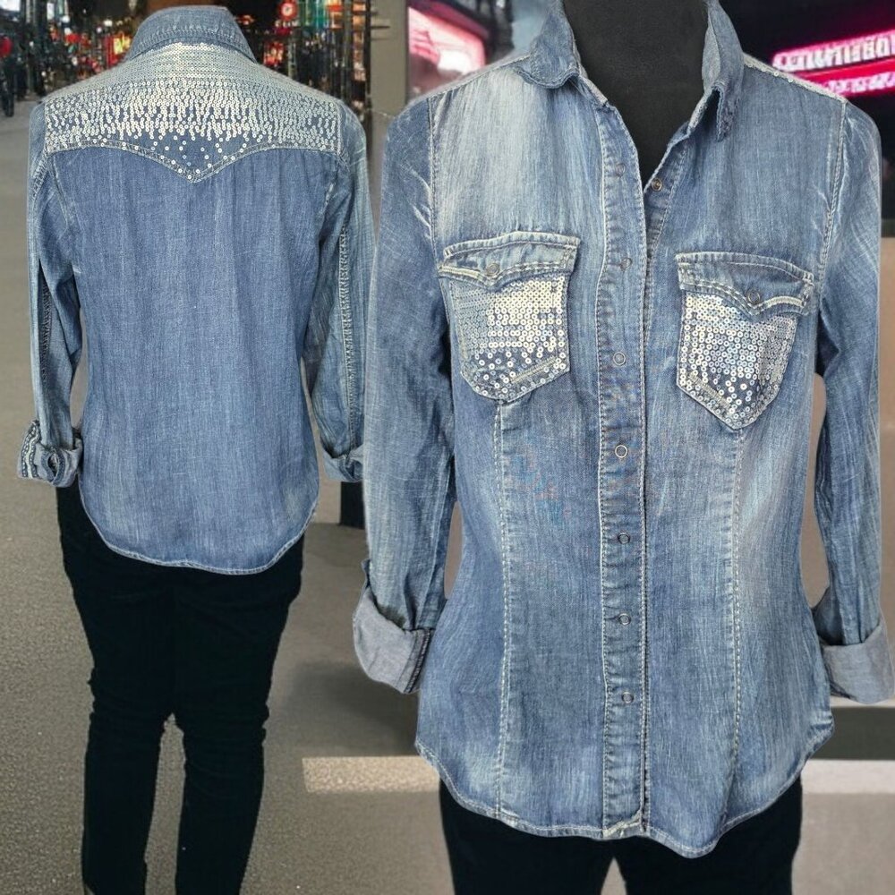 HINT ( MED ) Distressed Denim Sequin Snap Closure Long Sleeve Shirt